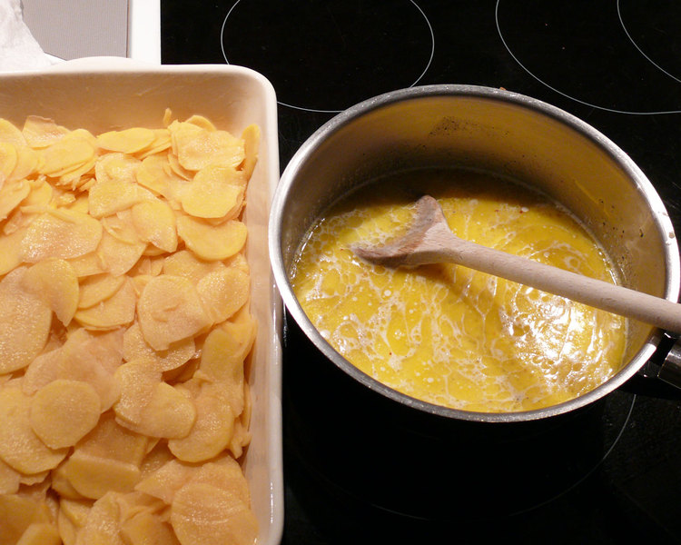 Getrüffeltes-Kartoffelgratin vorbereiten